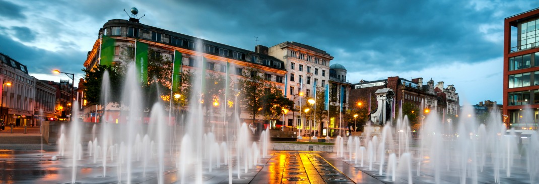 Car Hire at Piccadilly Train Station from £22 per day - Hertz Car Rental